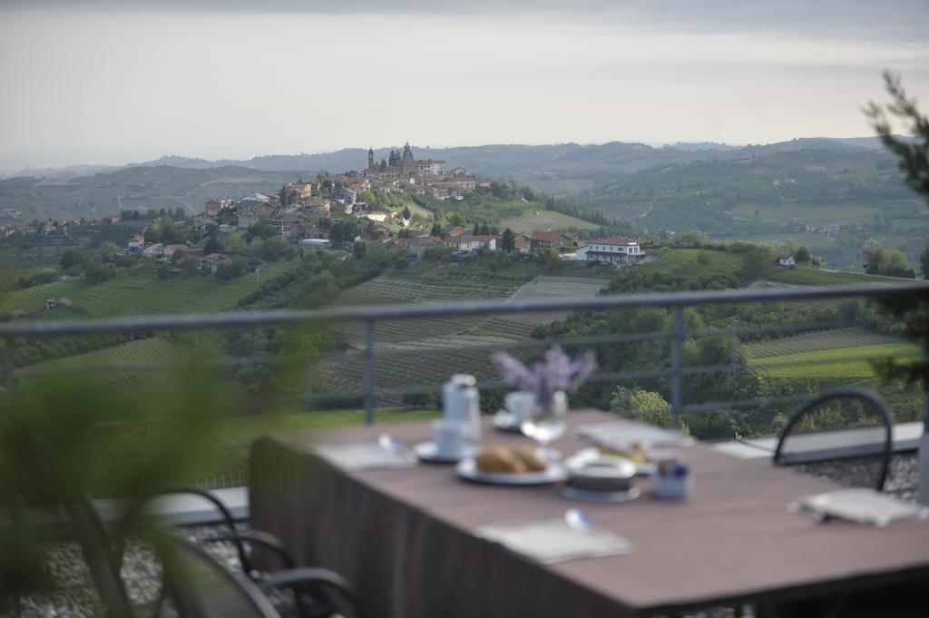 Ca' Del Lupo Hotel Montelupo Albese Buitenkant foto
