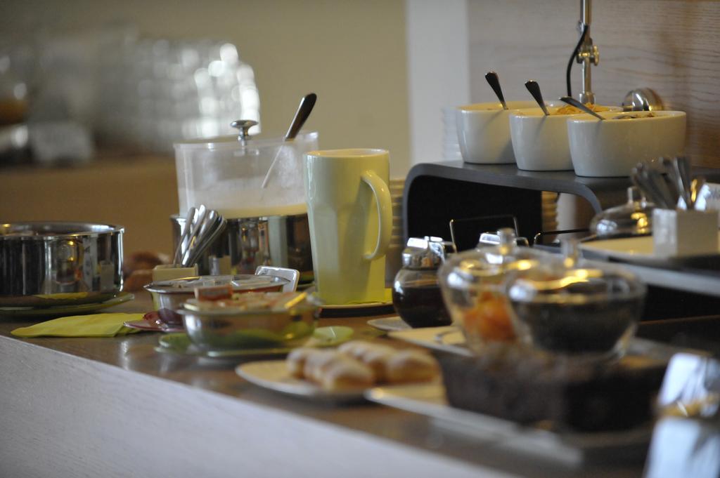 Ca' Del Lupo Hotel Montelupo Albese Buitenkant foto