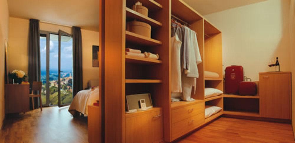 Ca' Del Lupo Hotel Montelupo Albese Buitenkant foto