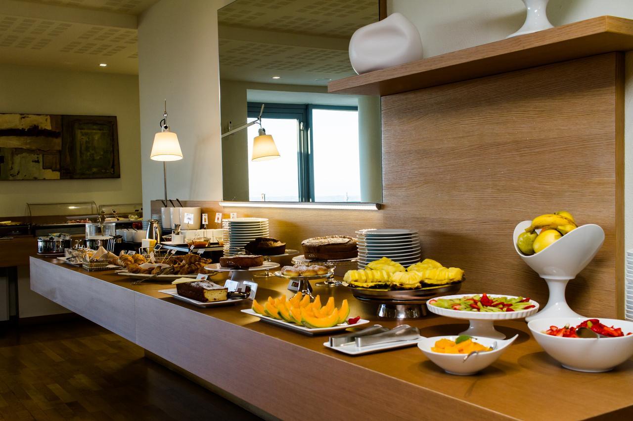 Ca' Del Lupo Hotel Montelupo Albese Buitenkant foto